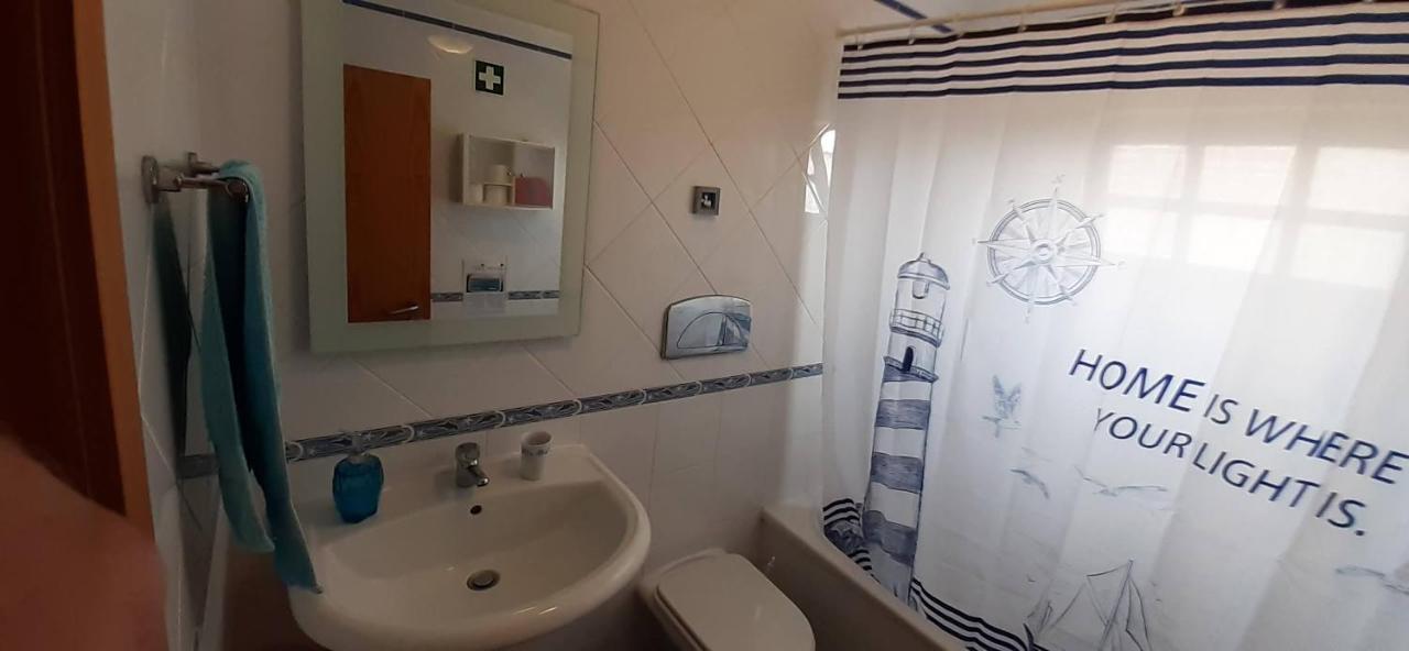 פליירוס דה טושה Holiday House Tocha מראה חיצוני תמונה