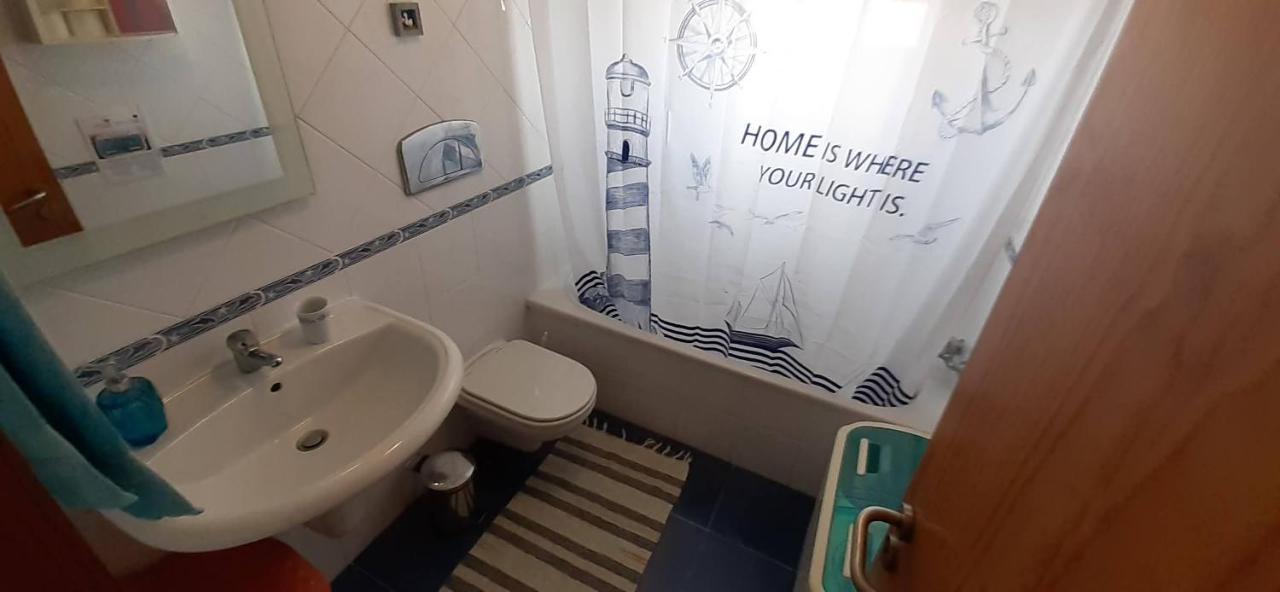 פליירוס דה טושה Holiday House Tocha מראה חיצוני תמונה